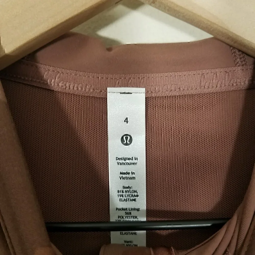 NWT Lululemon Nulu Hooded Define Jacket Camo Size 4 - Picture 4 of 4